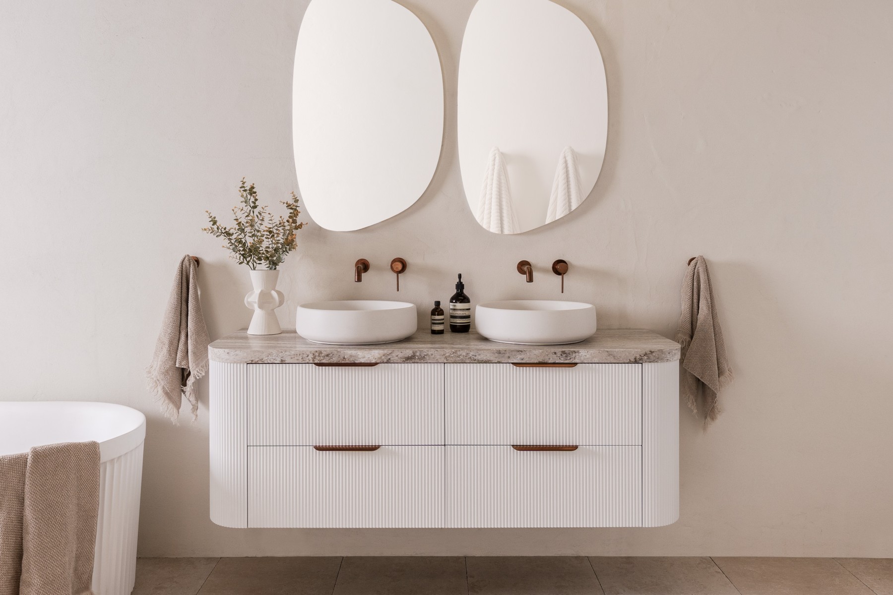 thirroul_1500_dbl_ultra_white_nimbus_front_lighter_5x4_web.jpg | Elite Appliances