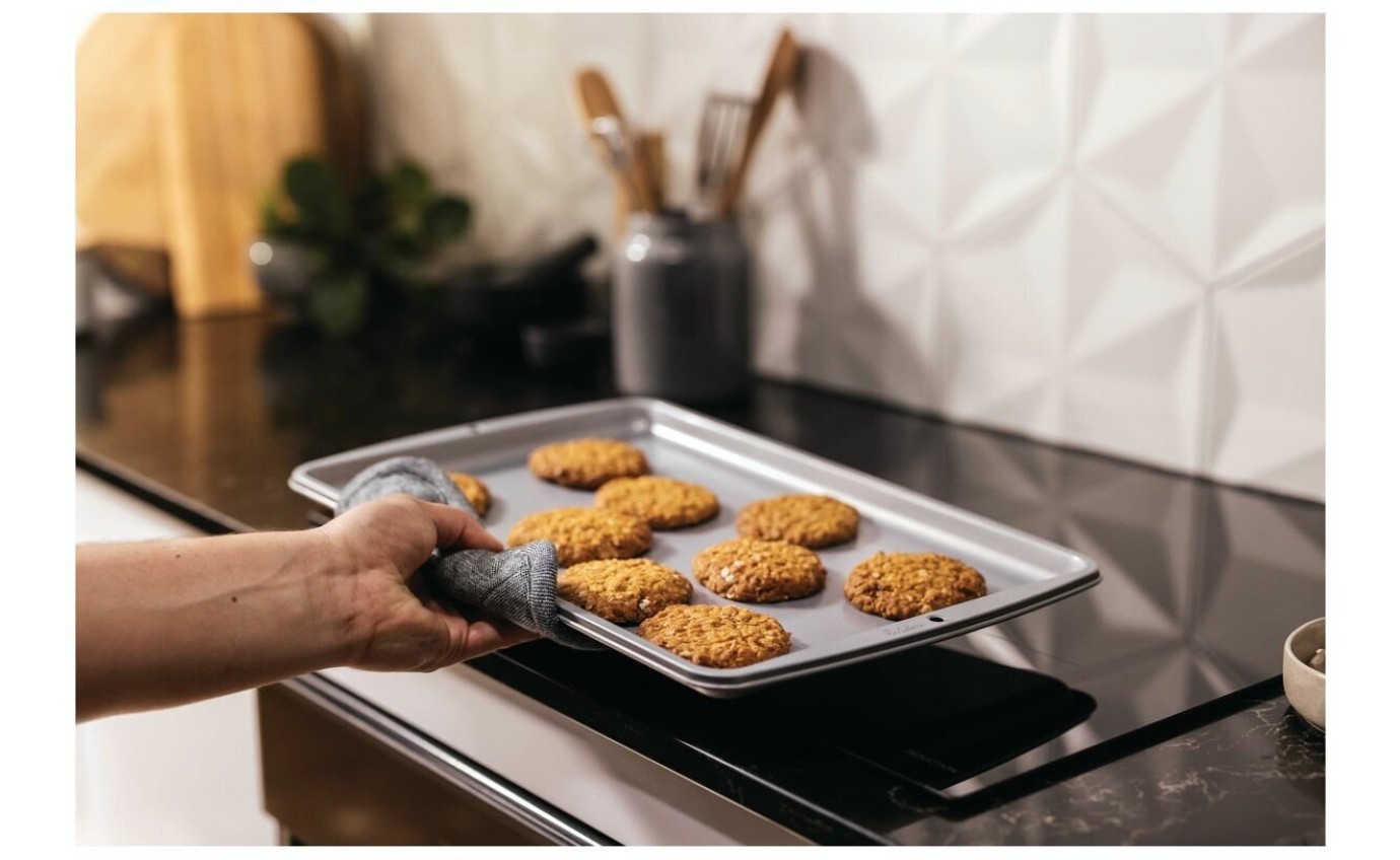 Haier 90cm Induction Cooktop HCI905FTB3