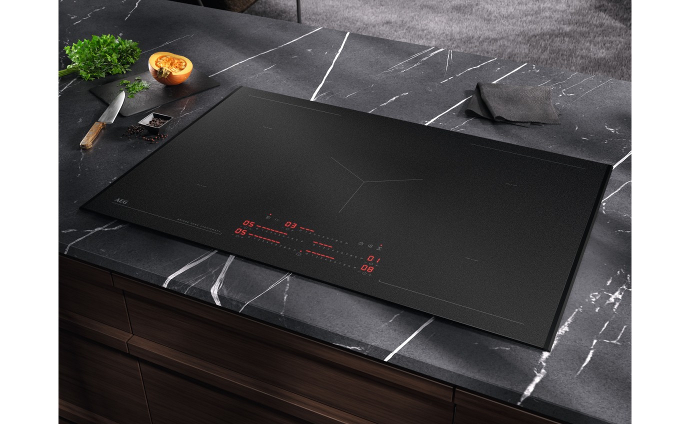 AEG 80cm SaphirMatt 5 Zone Induction Cooktop NIK85M00AZ