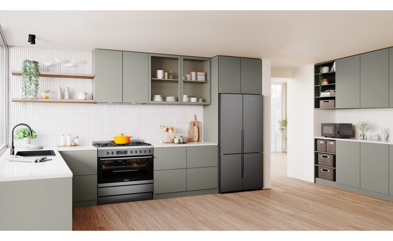 Westinghouse 90cm Dual Fuel Pyrolytic Freestanding Oven WFEP9717DD