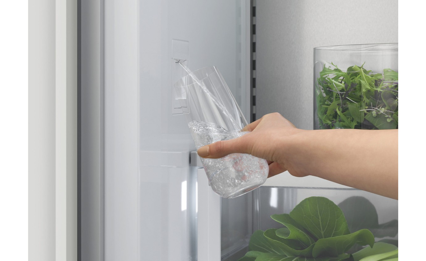 Fisher & Paykel 60cm Series 9 Integrated Triple Zone Refrigerator RS6019S3RH1