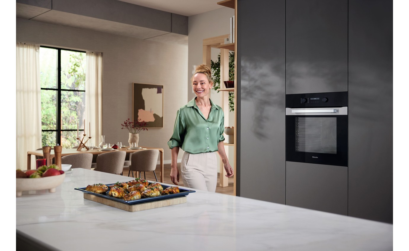 Miele 60cm Built-in Oven H2861BPCS