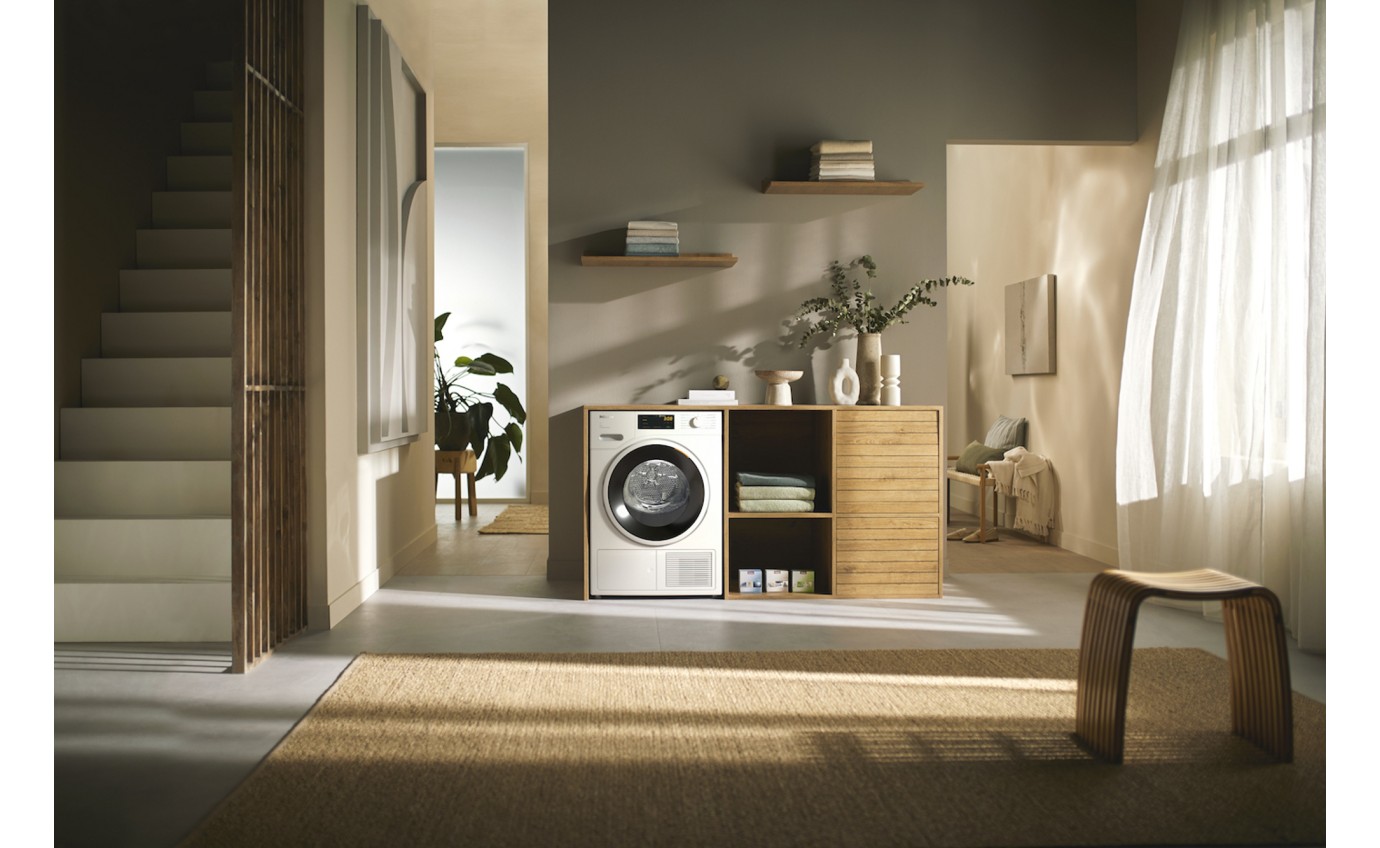 Miele 9kg Heat Pump Tumble Dryer TWD364WP