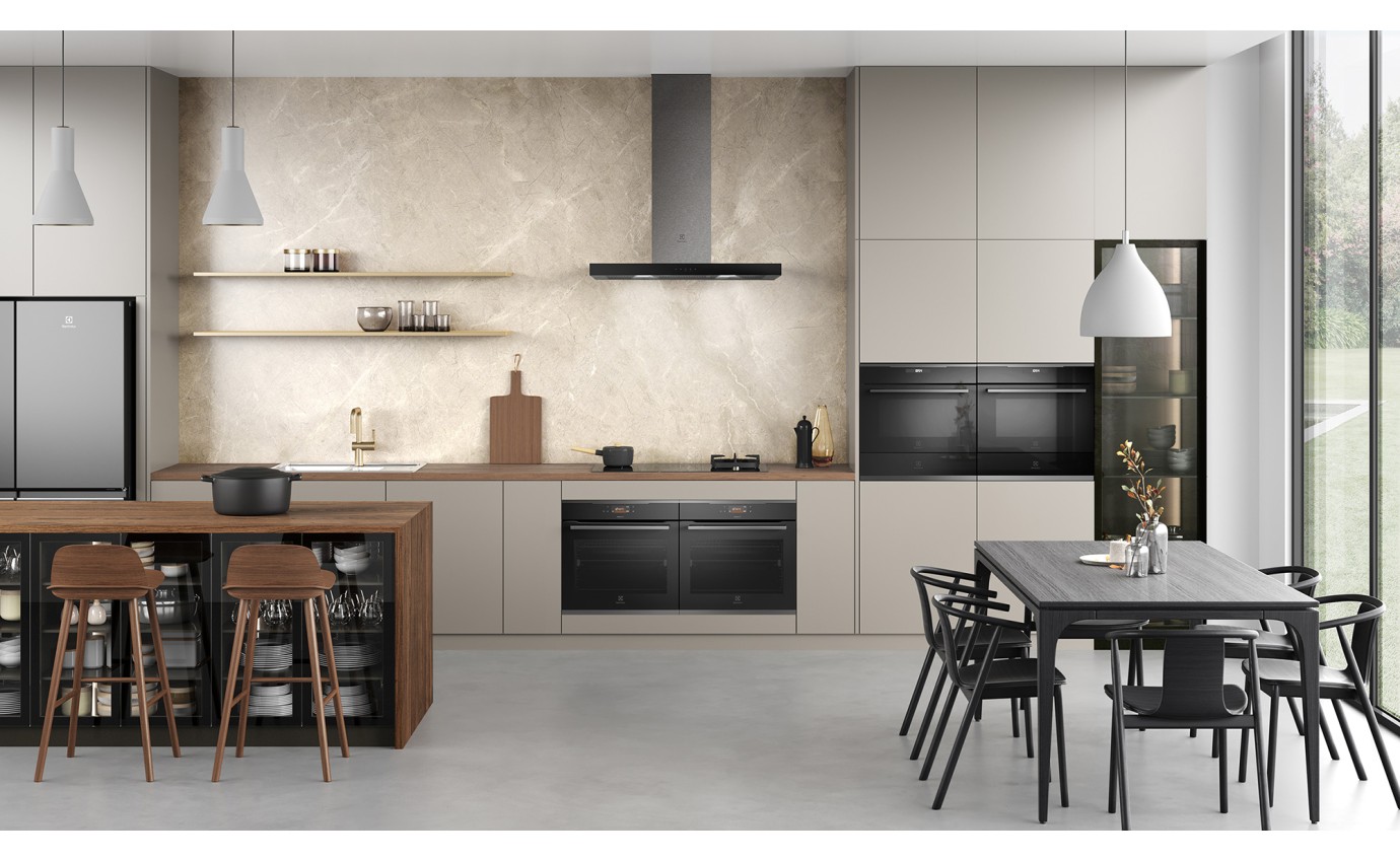 Electrolux 60cm Built-in Pyrolytic Oven [UltimateTaste 900] EVEP618DSE