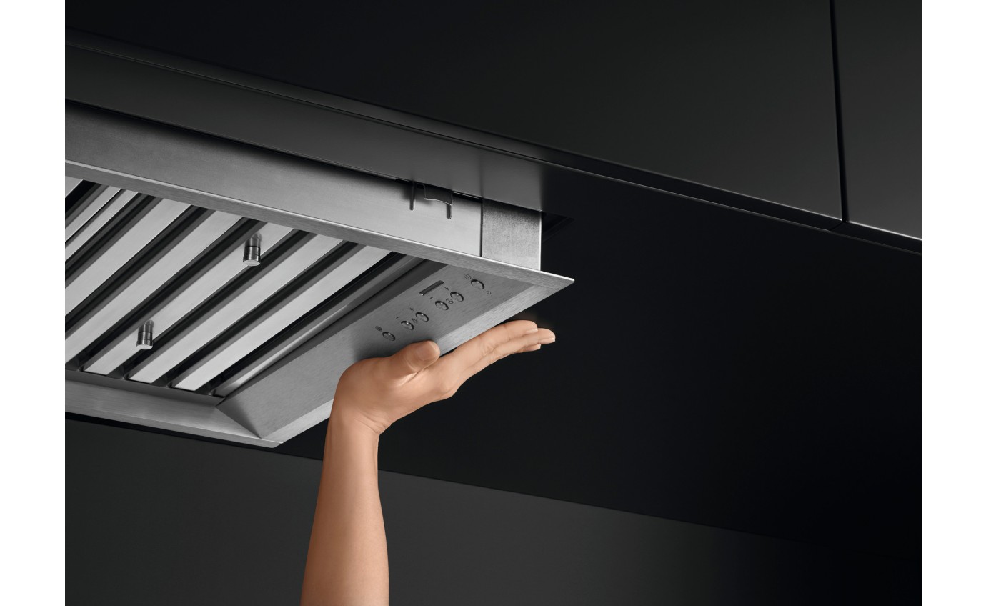 Fisher & Paykel 120cm Series 9 Integrated Insert Wall Rangehood HPB120482