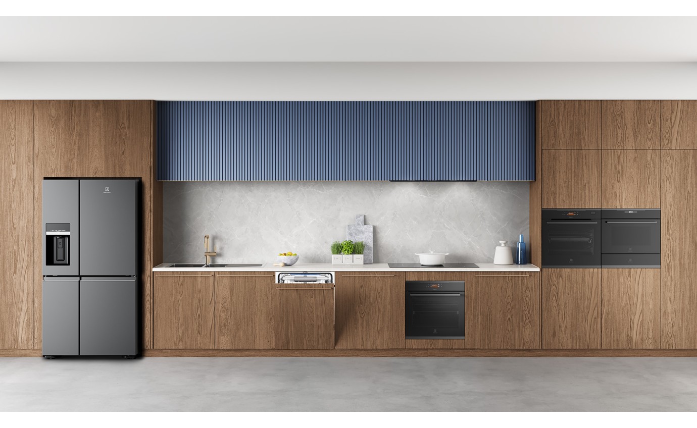 Electrolux 60cm Built-in Pyrolytic Oven [UltimateTaste 900] EVEP618DSE