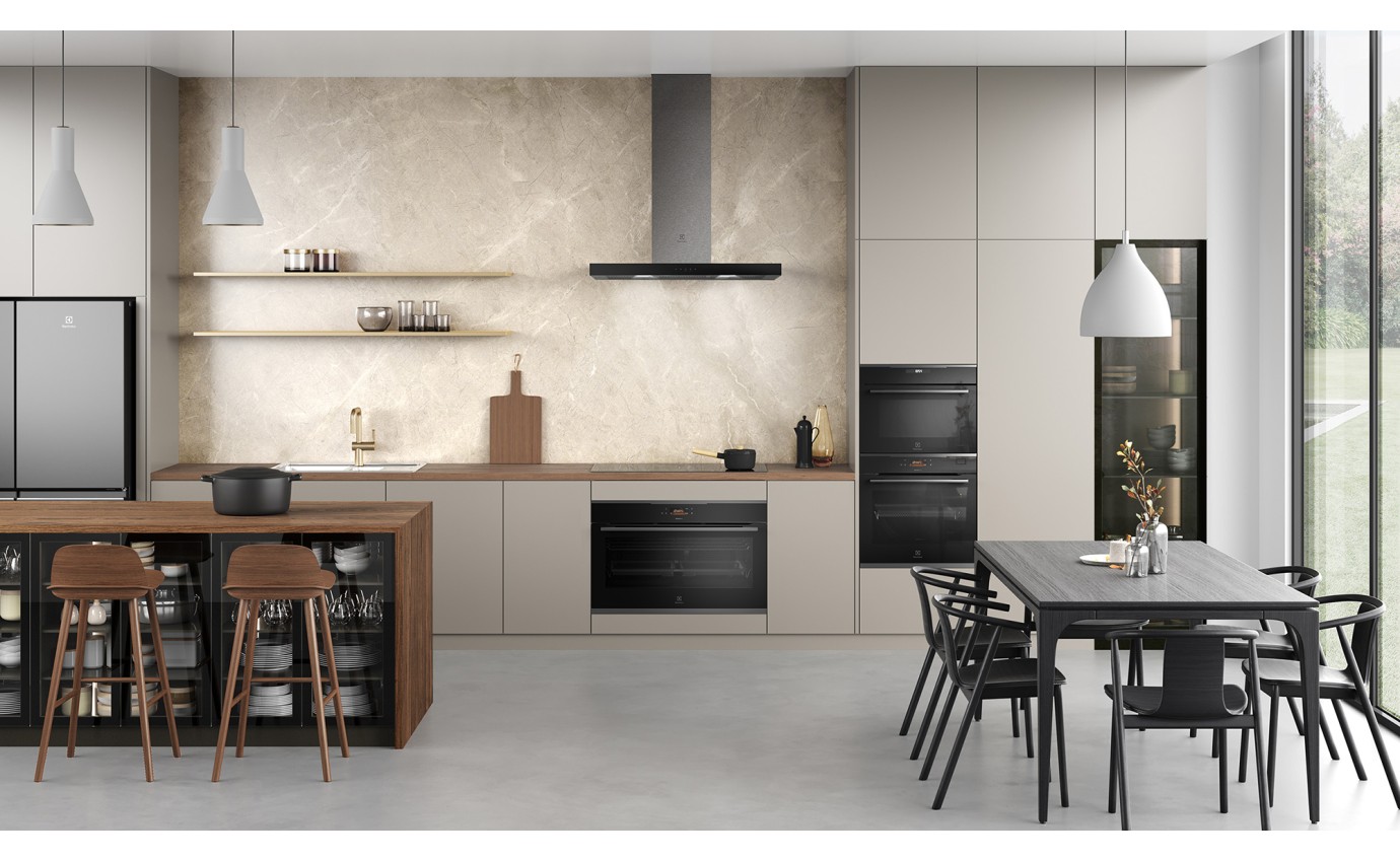 Electrolux 60cm Built-in Pyrolytic Oven [UltimateTaste 900] EVEP618DSE